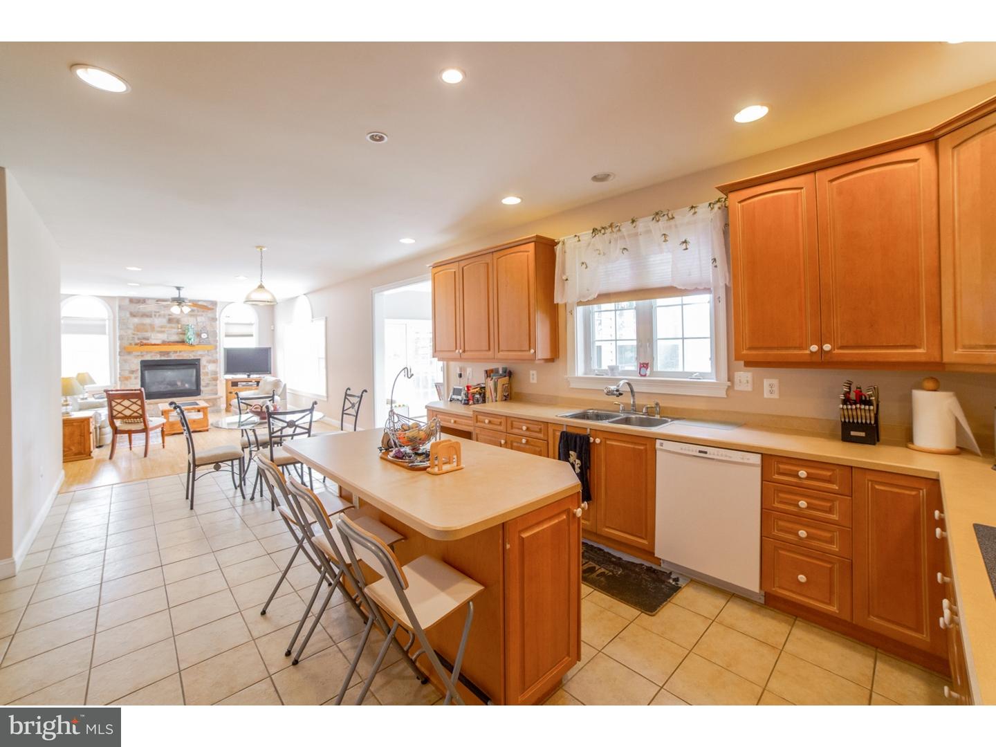 2910 Eagleville Road Audubon, PA 19403 - Photo 12 of 25 Kitchen