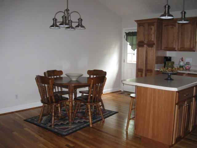 87 Ellsworth Court Ridgeway, VA 24148 - Photo 6 of 12 DINING AREA