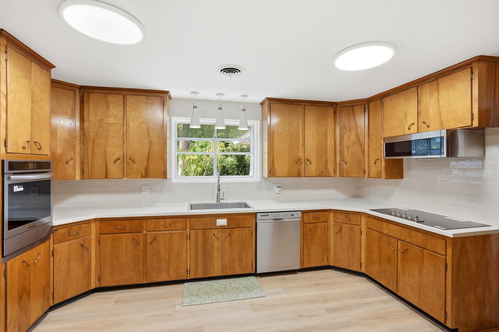 1923 Sharon Road Tallahassee, FL 32303 - Photo 15 of 52