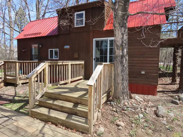 $137,500 | 210 1st Avenue North, Isle, MN 56342