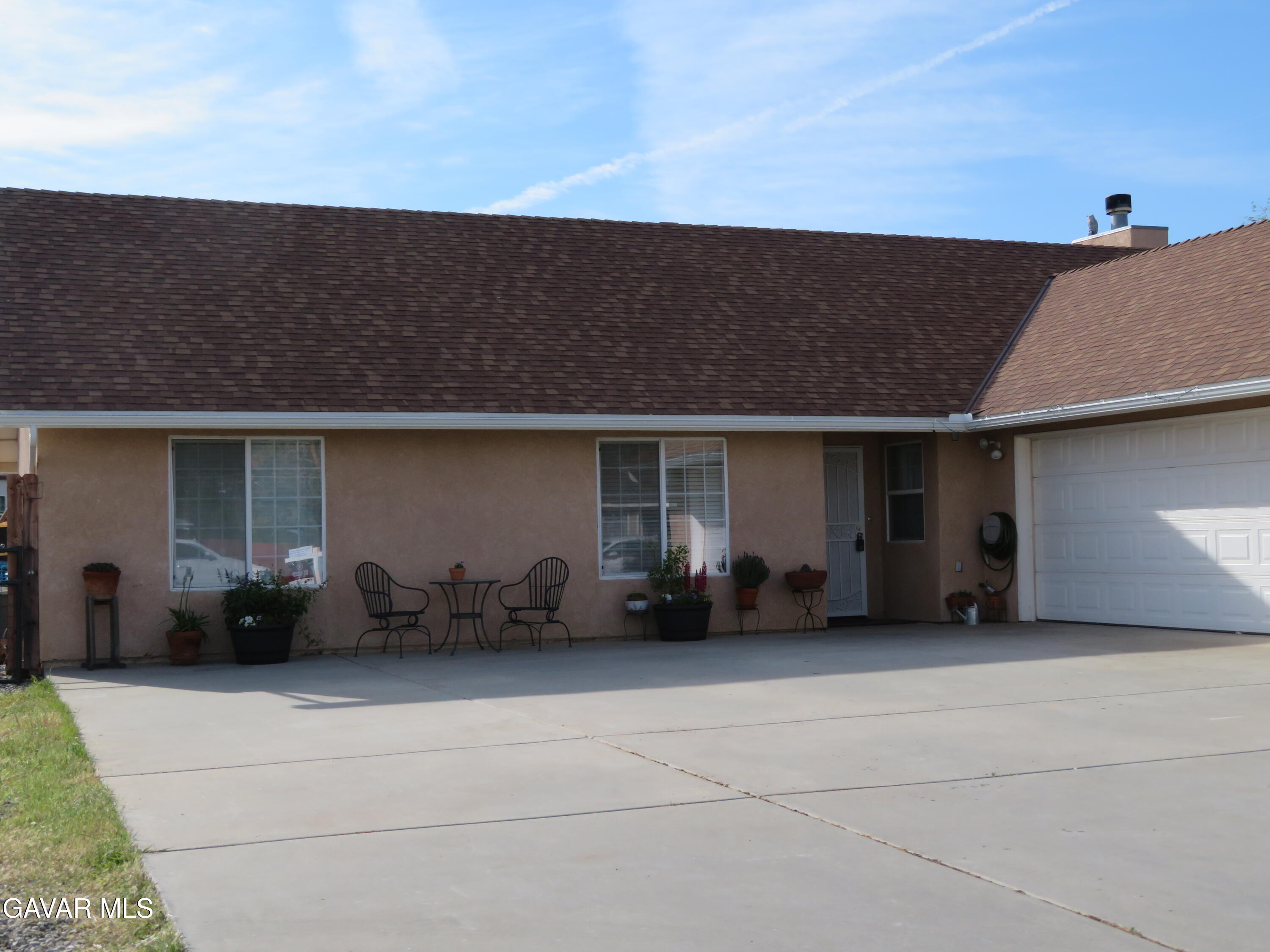 21730 Ripple Lane Tehachapi, CA 93561 - Photo 4 of 59 Front close