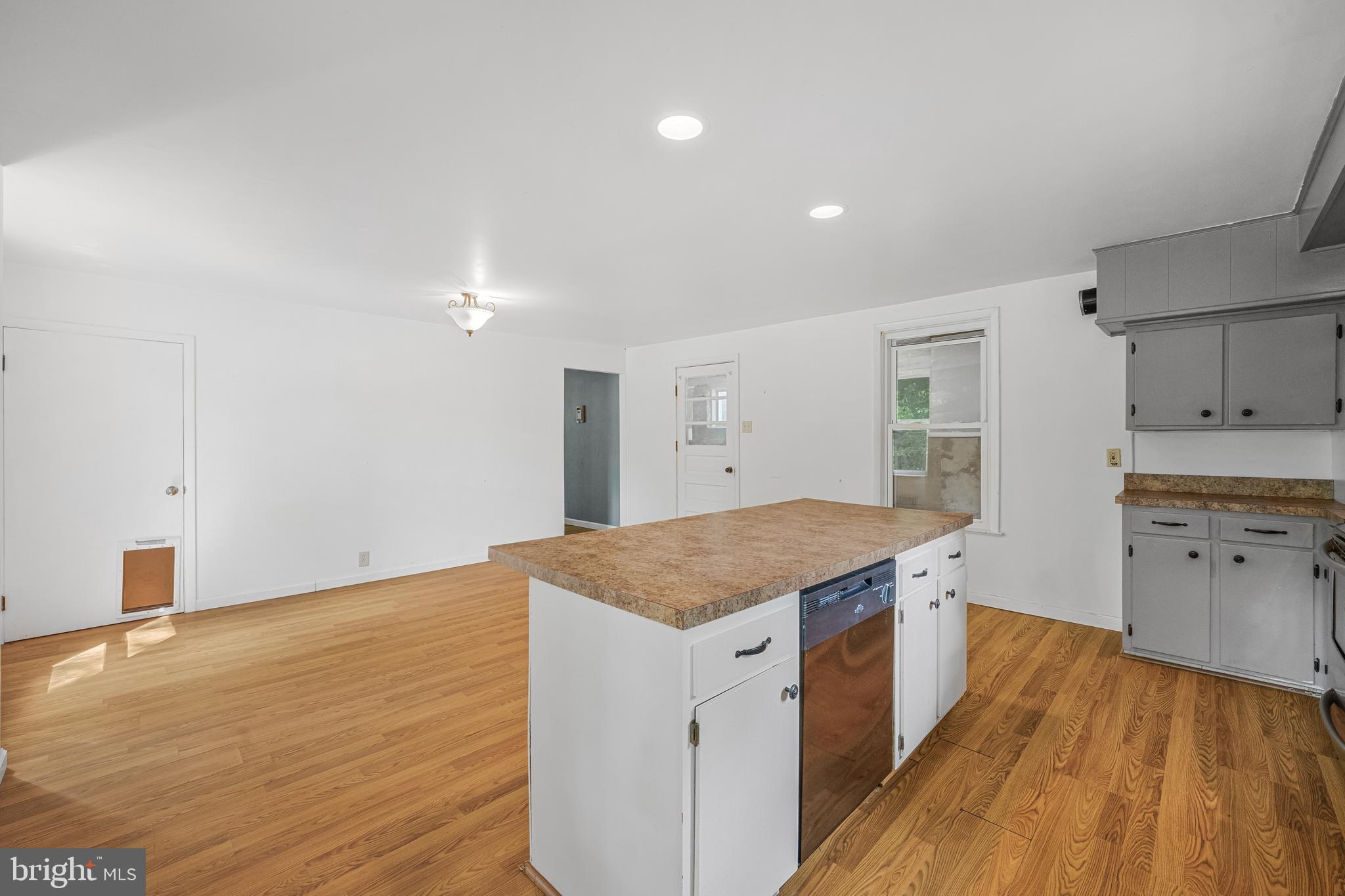 108 Poplar Road Fleetwood, PA 19522 - Photo 13 of 46 Kitchen