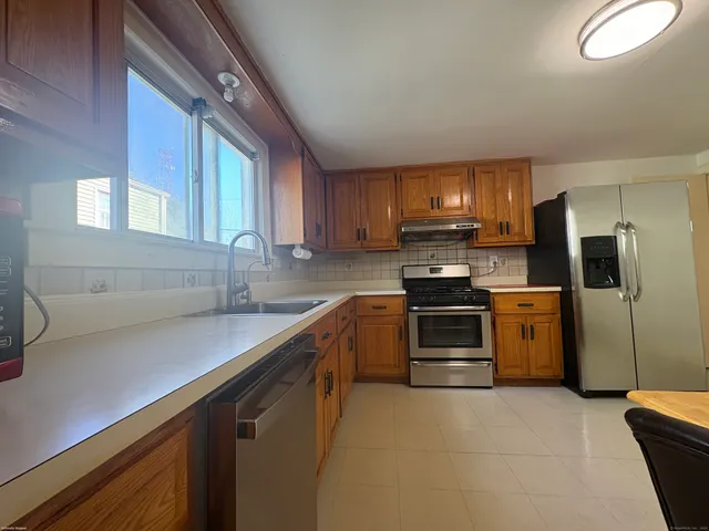 $2,500 | Undisclosed Address, Stamford, CT 06902