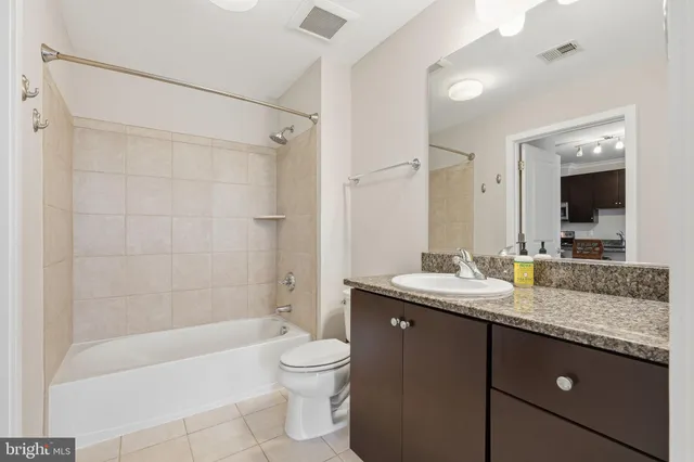 $450,000 | 815 North Patrick Street, Unit 406, Alexandria, VA 22314