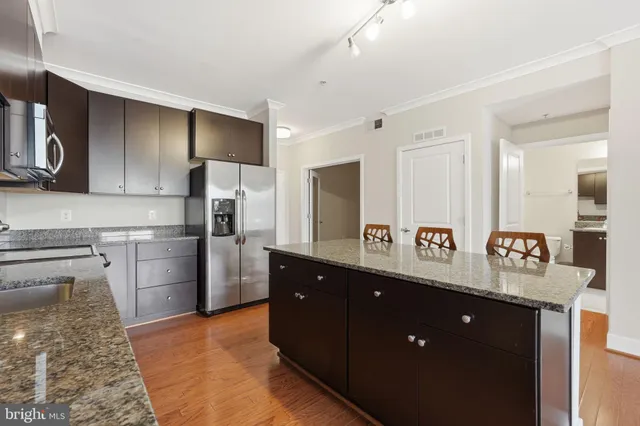 $450,000 | 815 North Patrick Street, Unit 406, Alexandria, VA 22314