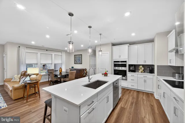 $620,000 | 21630 Hawksbill High Circle, Unit 204, Sterling, VA 20164