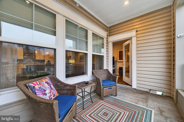 $620,000 | 21630 Hawksbill High Circle, Unit 204, Sterling, VA 20164