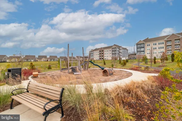 $597,000 | 21630 Hawksbill High Circle, Unit 204, Sterling, VA 20164