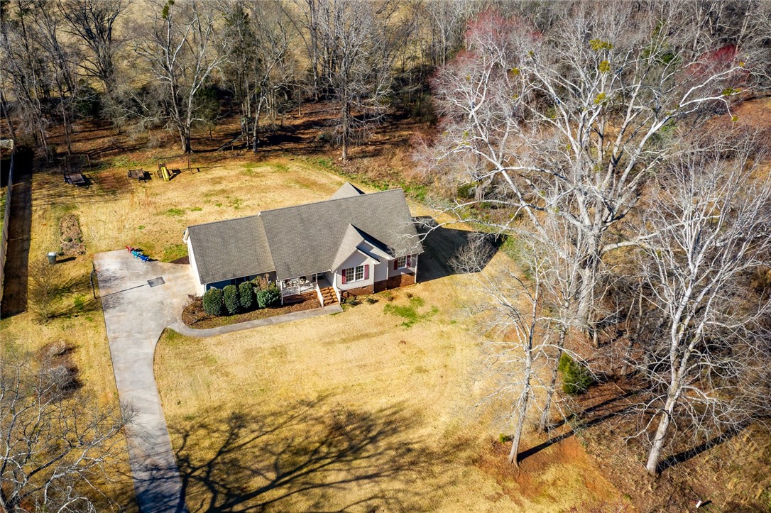 123 Boxwood Lane Anderson, SC 29621 - Photo 25 of 34 Gallery Image 25