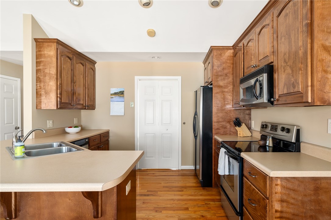 123 Boxwood Lane Anderson, SC 29621 - Photo 8 of 34 Gallery Image 8