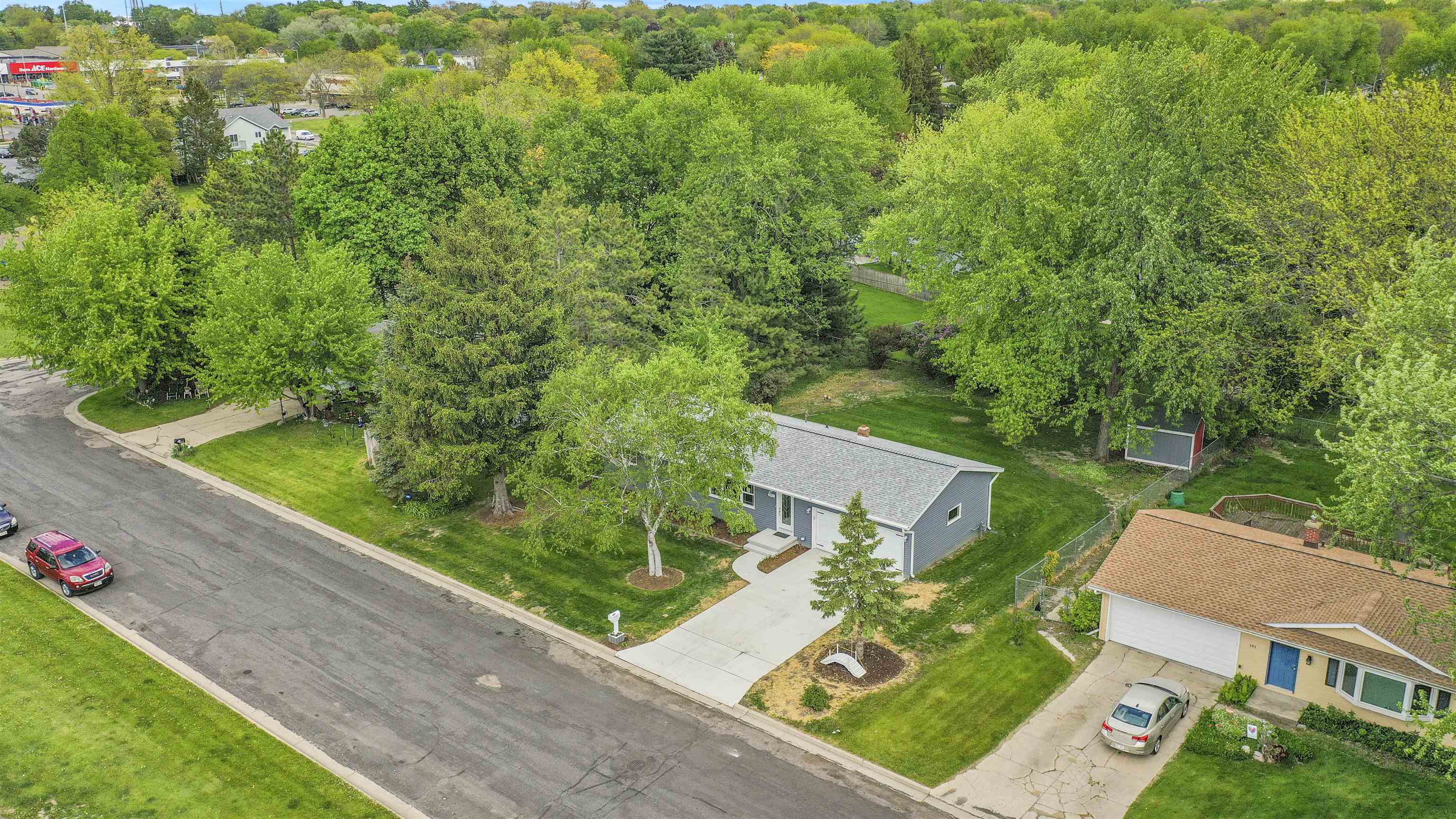 195 Amber Trail Sun Prairie, WI 53590 - Photo 12 of 36