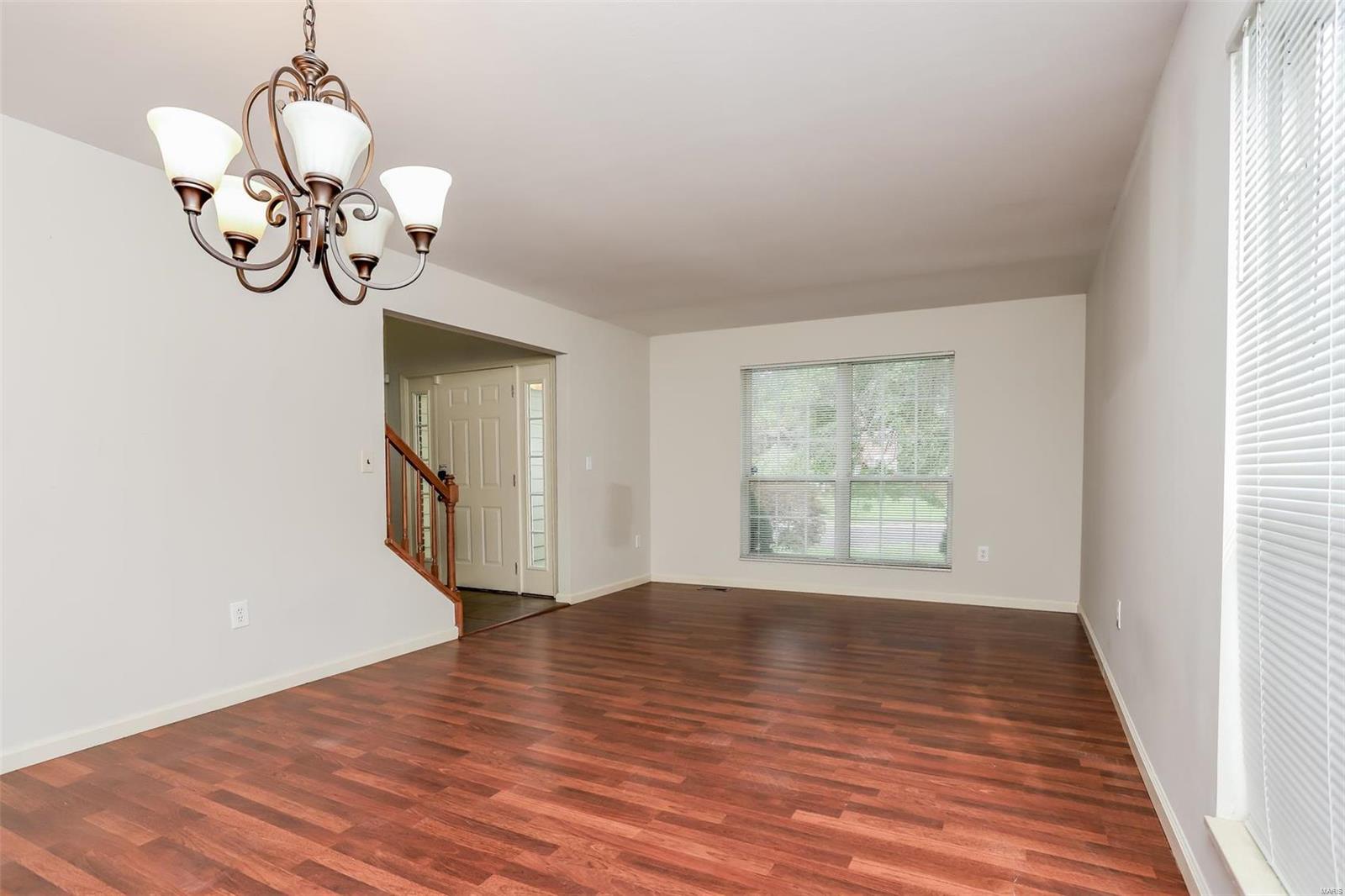 437 Schwarz Road O'Fallon, IL 62269 - Photo 5 of 16 Gallery Image 5