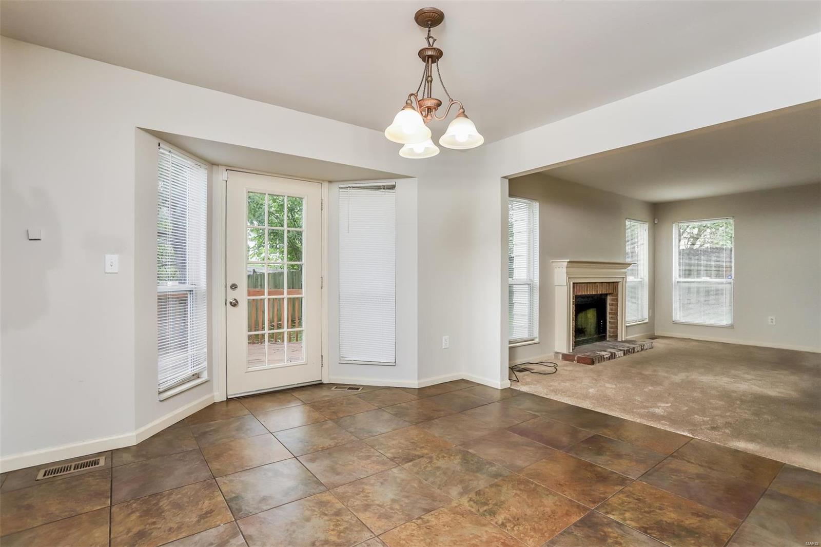 437 Schwarz Road O'Fallon, IL 62269 - Photo 6 of 16 Gallery Image 6