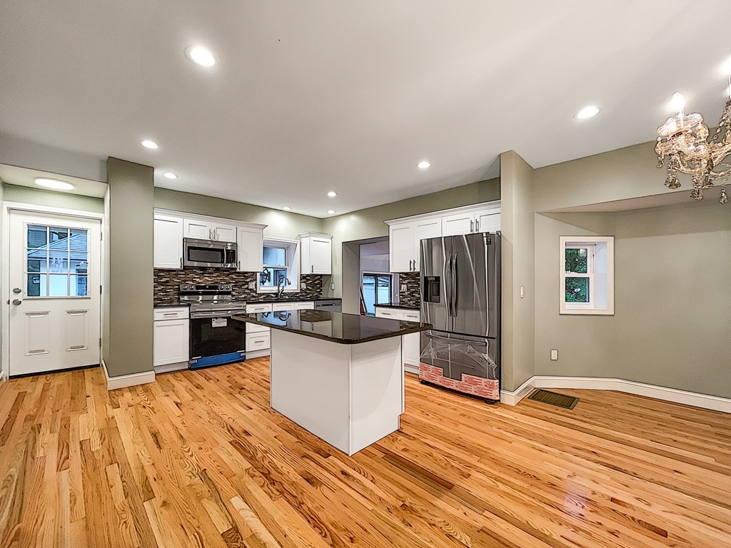 74 Forest Glen Road Longmeadow, MA 01106 - Photo 10 of 41 Gallery Image 10
