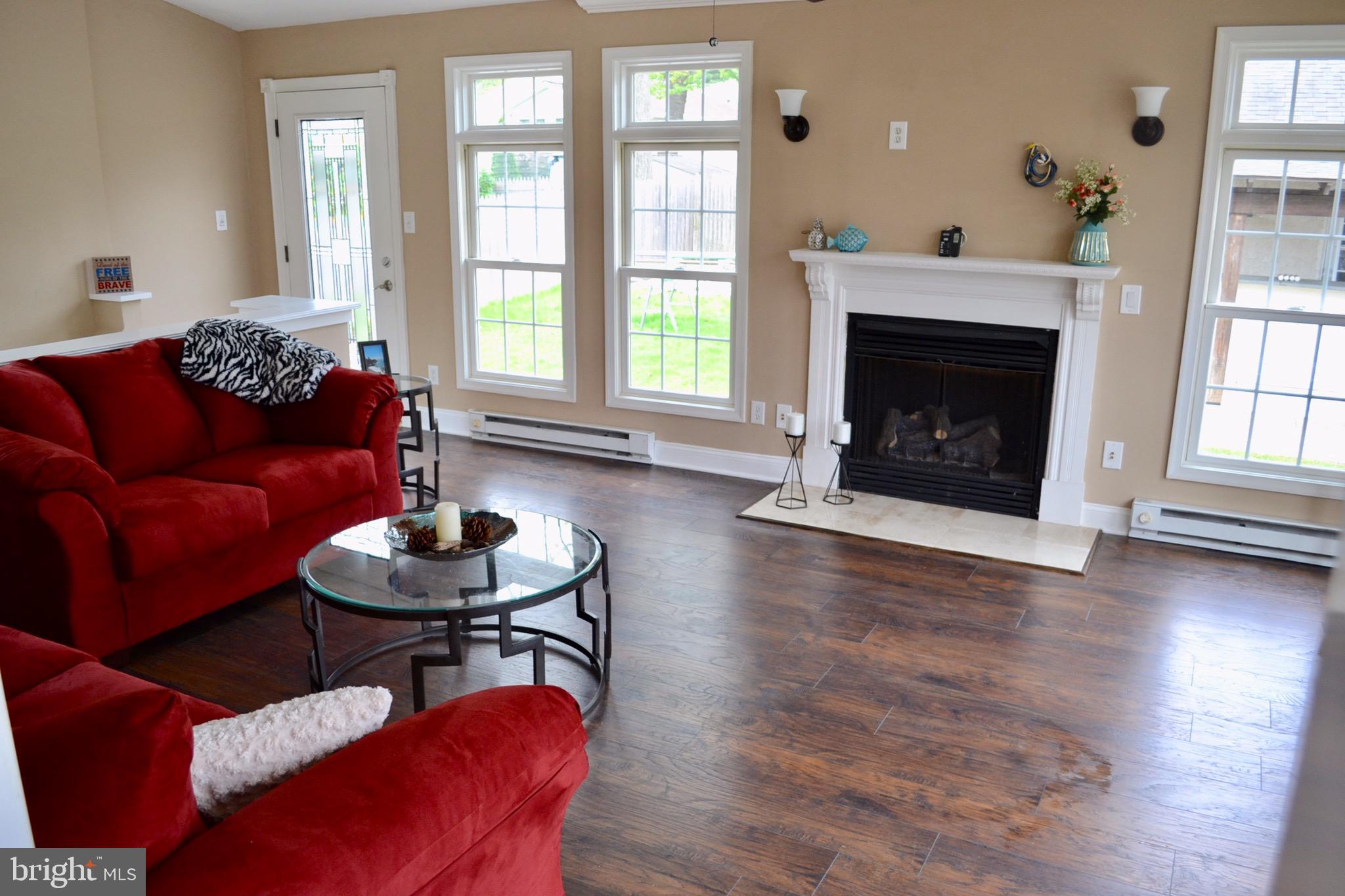 201 Ellis Road Willow Grove, PA 19090 - Photo 18 of 26 Sun room with wall to ceiling Designer Windows