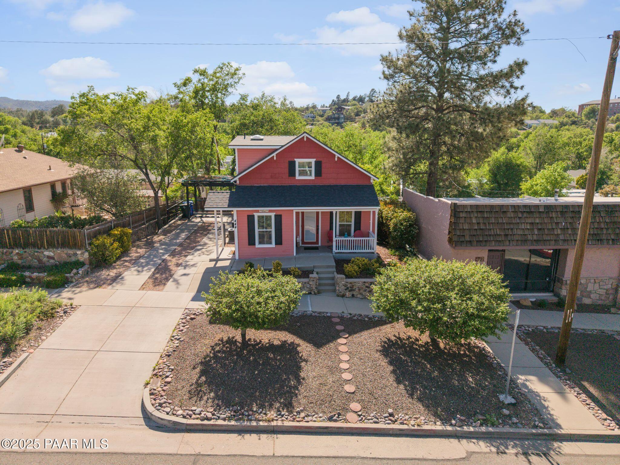 444 South Montezuma St  