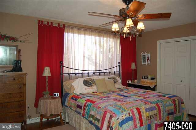 691 Greenbriar Road York, PA 17404 - Photo 20 of 25 Gallery Image 20