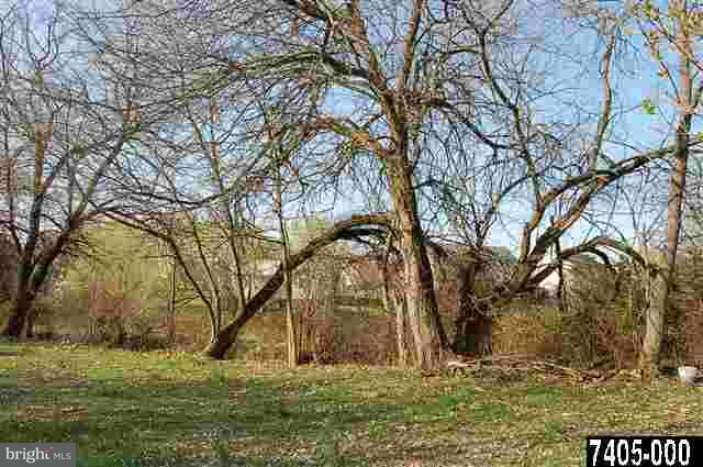 691 Greenbriar Road York, PA 17404 - Photo 25 of 25 Gallery Image 25