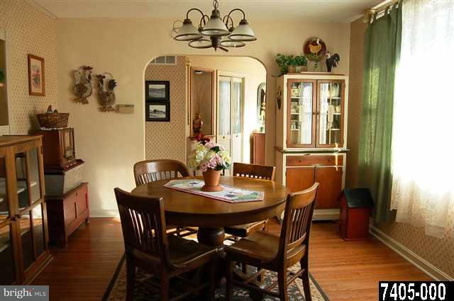 691 Greenbriar Road York, PA 17404 - Photo 9 of 25 Gallery Image 9