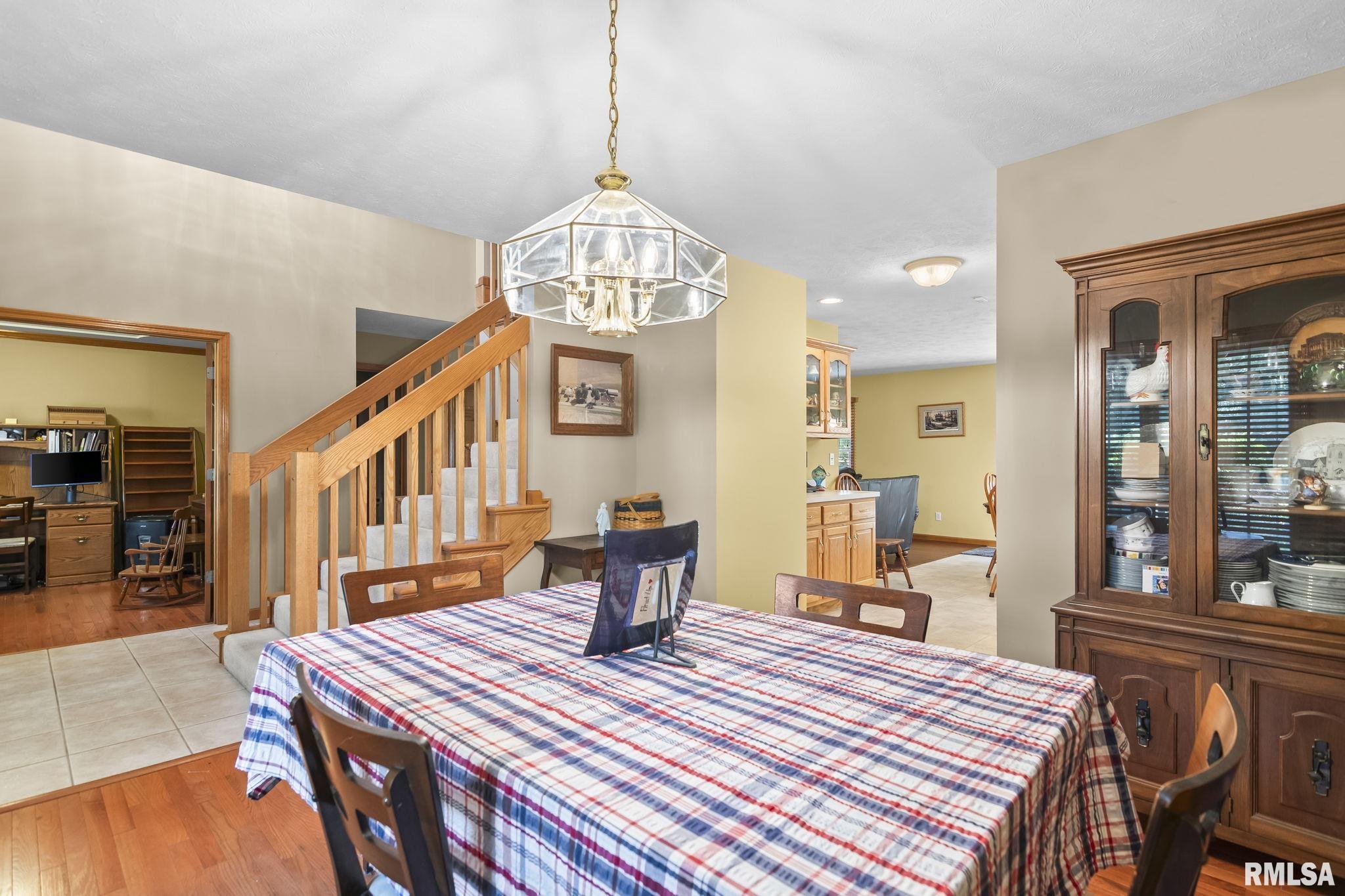 3908 Thackeray Drive Springfield, IL 62711 - Photo 11 of 43