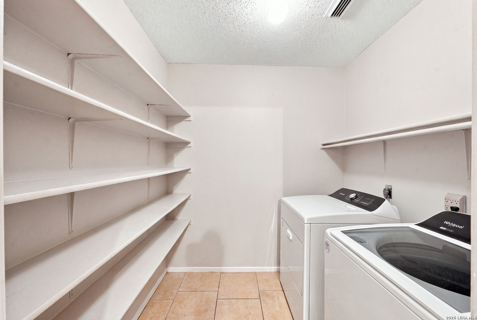 9266 Ridge Path San Antonio, TX 78250 - Photo 26 of 31 Gallery Image 26