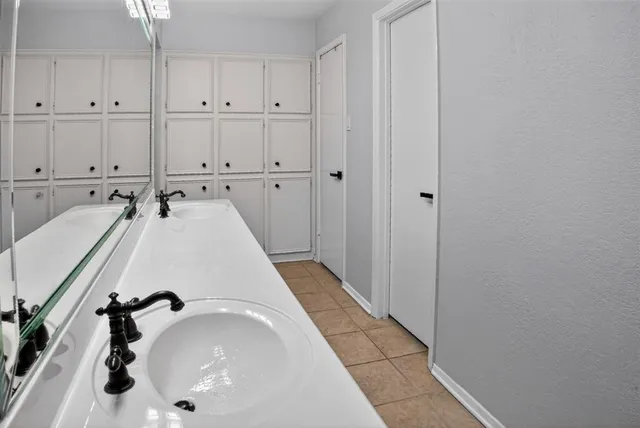 $3,700 | 6425 Heidelburg Court, North Richland Hills, TX 76180