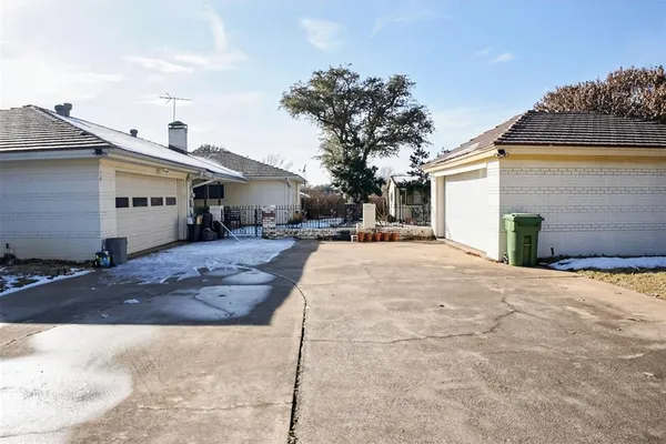 $3,300 | 6425 Heidelburg Court, North Richland Hills, TX 76180