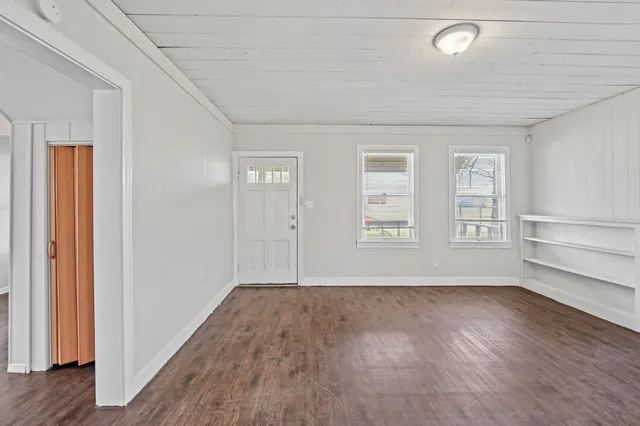 $1,395 | 205 Stimpson Street, Baytown, TX 77520