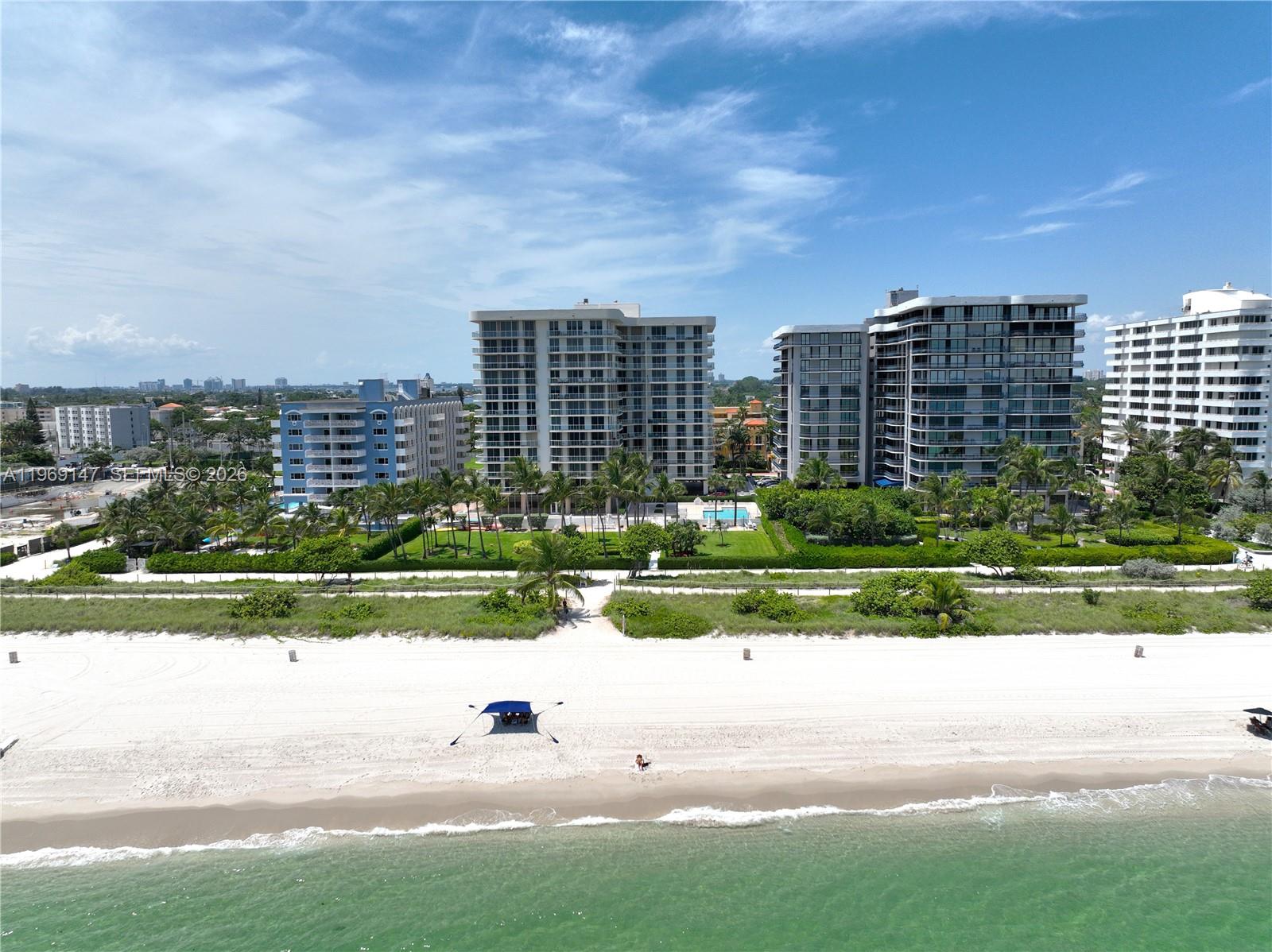 8855 Collins Avenue, Unit 4B Surfside, FL 33154 - Photo 7 of 32