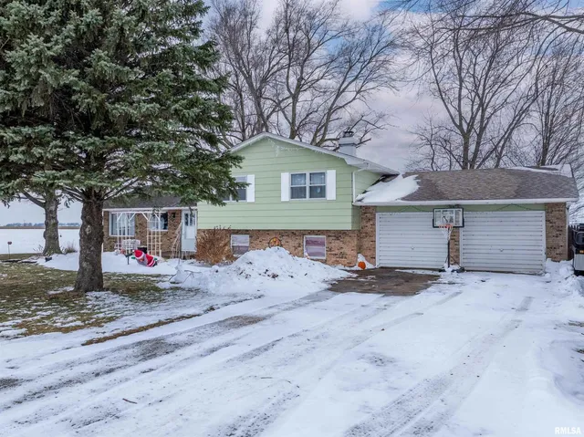 $185,000 | 14891 East 900th Street, Osco, IL 61274