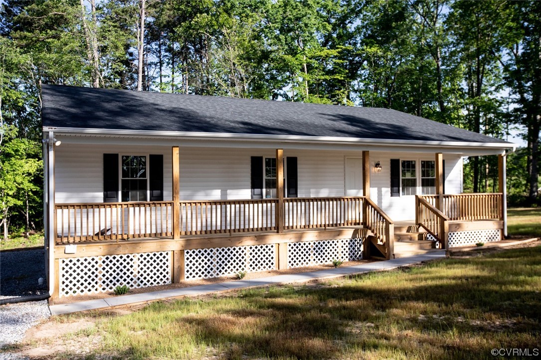 22 Abrams Road Farmville, VA 23901 - Photo 2 of 42 a view of a house with backyard and porch