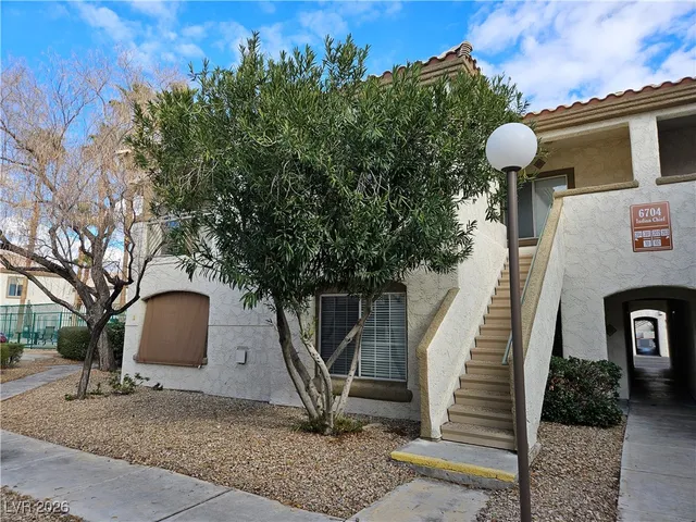 $1,395 | 6704 Indian Chief Drive, Unit 201, Las Vegas, NV 89130