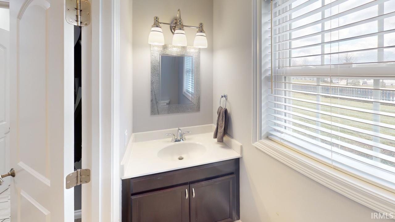 340 South Truman Road Jasper, IN 47546 - Photo 11 of 35 Gallery Image 11