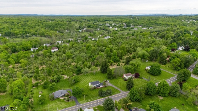 185 Thatchers Hill Road Flemington, NJ 08822 - Photo 11 of 48