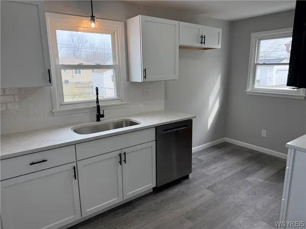 $249,900 | 364 Cleveland Drive, Tonawanda, NY 14223