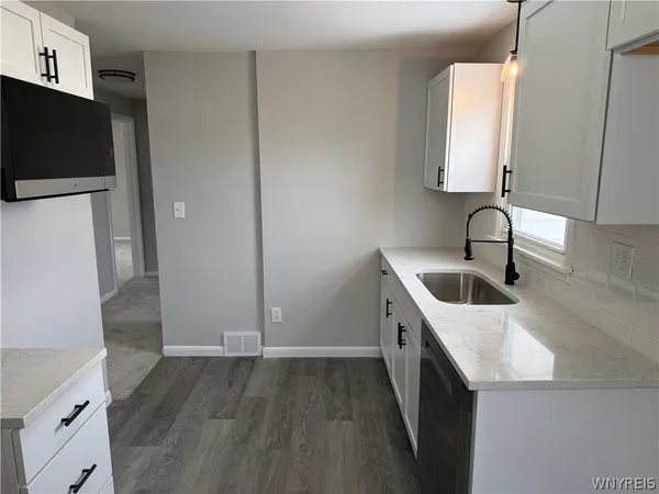 $249,900 | 364 Cleveland Drive, Tonawanda, NY 14223