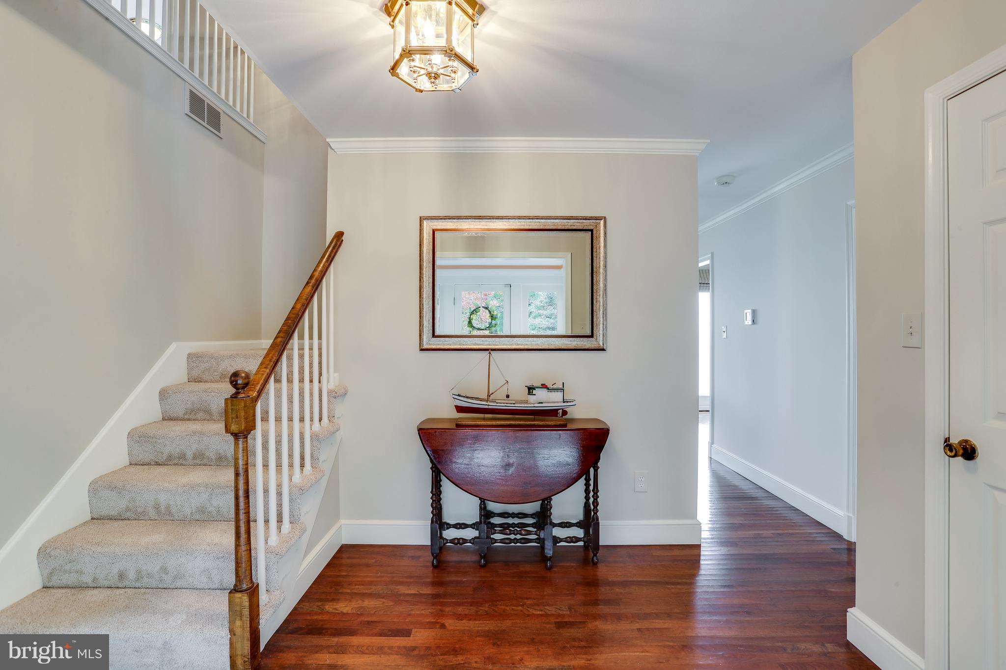 5138 Mountain Road Pasadena, MD 21122 - Photo 4 of 43 Entry Foyer