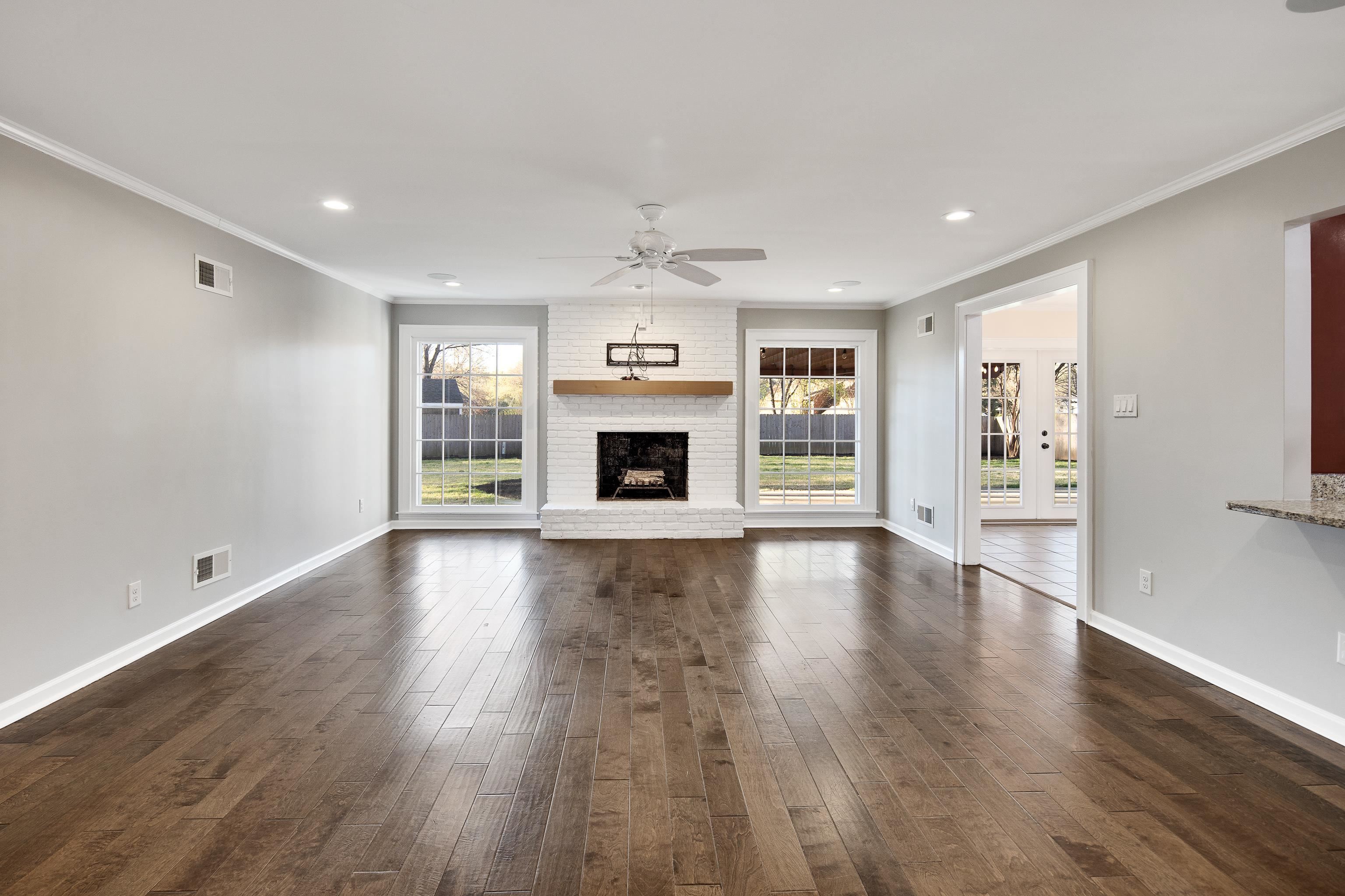 209 East Powell Road Collierville, TN 38017 - Photo 11 of 33 Gallery Image 11
