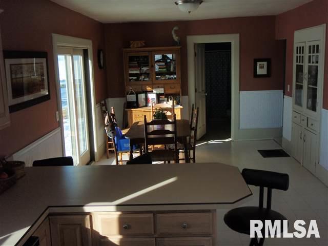 19253 Hazel Road Morrison, IL 61270 - Photo 4 of 10