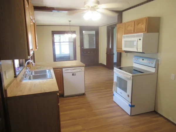 $149,900 | 202 East Park Street, Harvard, IL 60033
