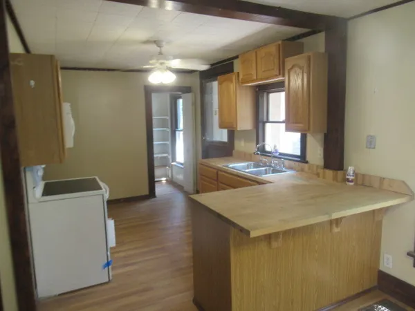 $149,900 | 202 East Park Street, Harvard, IL 60033