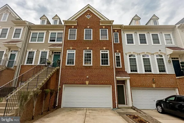 $3,600 | 3385 Beechcliff Drive, Alexandria, VA 22306
