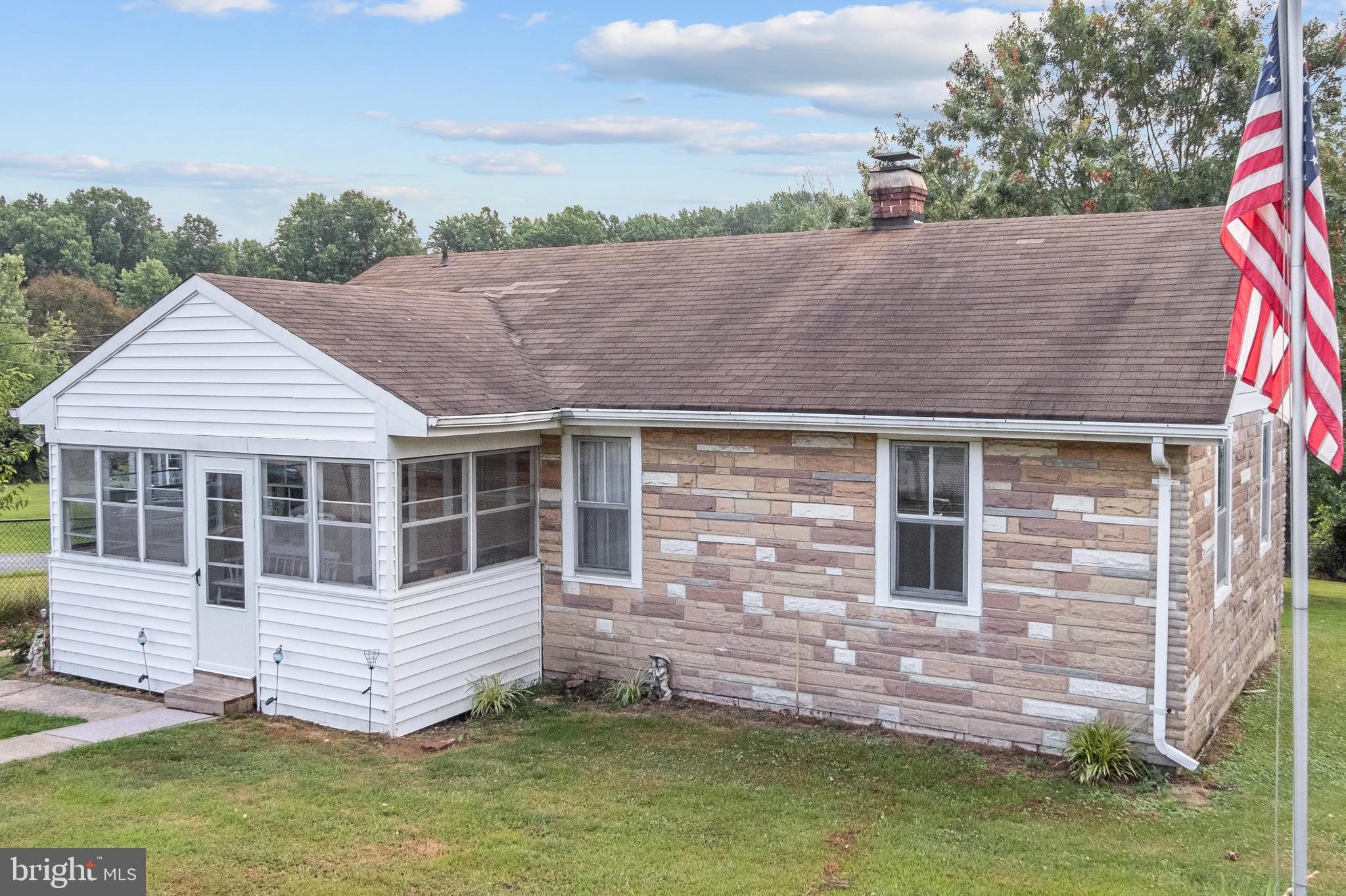 10289 Stansfield Road Laurel, MD 20723 - Photo 2 of 41 Gallery Image 2
