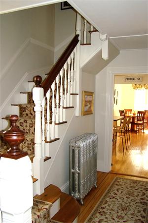36 Federal Street Reading, MA 01867 - Photo 4 of 23 Gallery Image 4