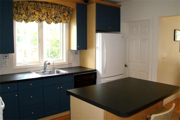 36 Federal Street Reading, MA 01867 - Photo 9 of 23 Gallery Image 9