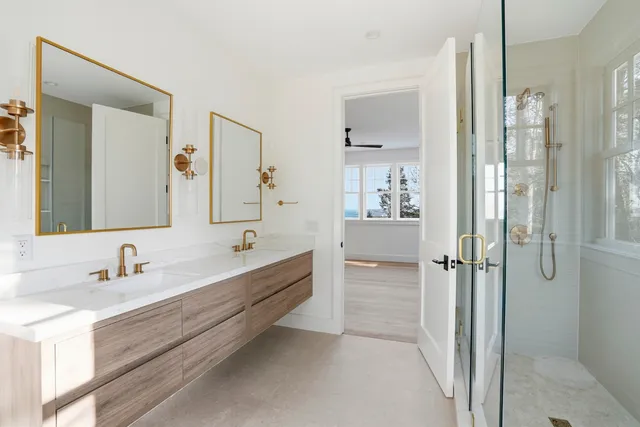 $3,499,000 | 35 Mt Aldworth Road, Vineyard Haven, MA 02568