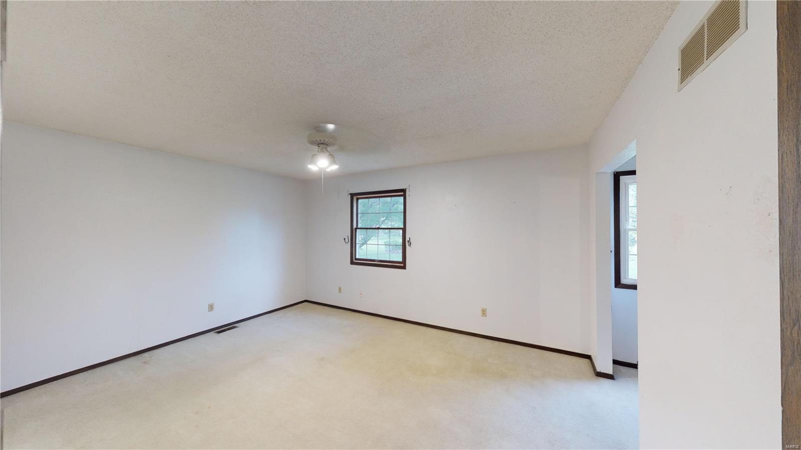 712 Cheshire Road Troy, IL 62294 - Photo 22 of 45 Gallery Image 22