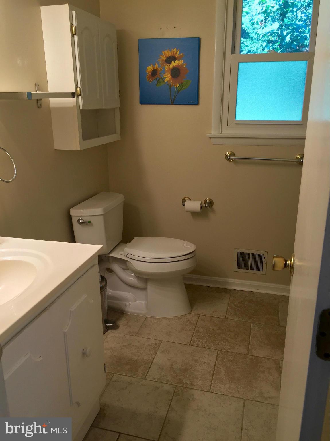 2914 York Manor Road Phoenix, MD 21131 - Photo 17 of 28 Master Bathroom With Shower