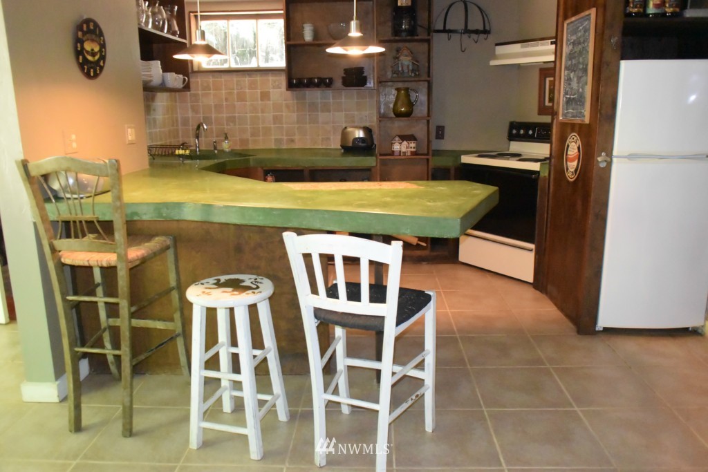210 Laughlin Road Castle Rock, WA 98611 - Photo 16 of 23 Gallery Image 16