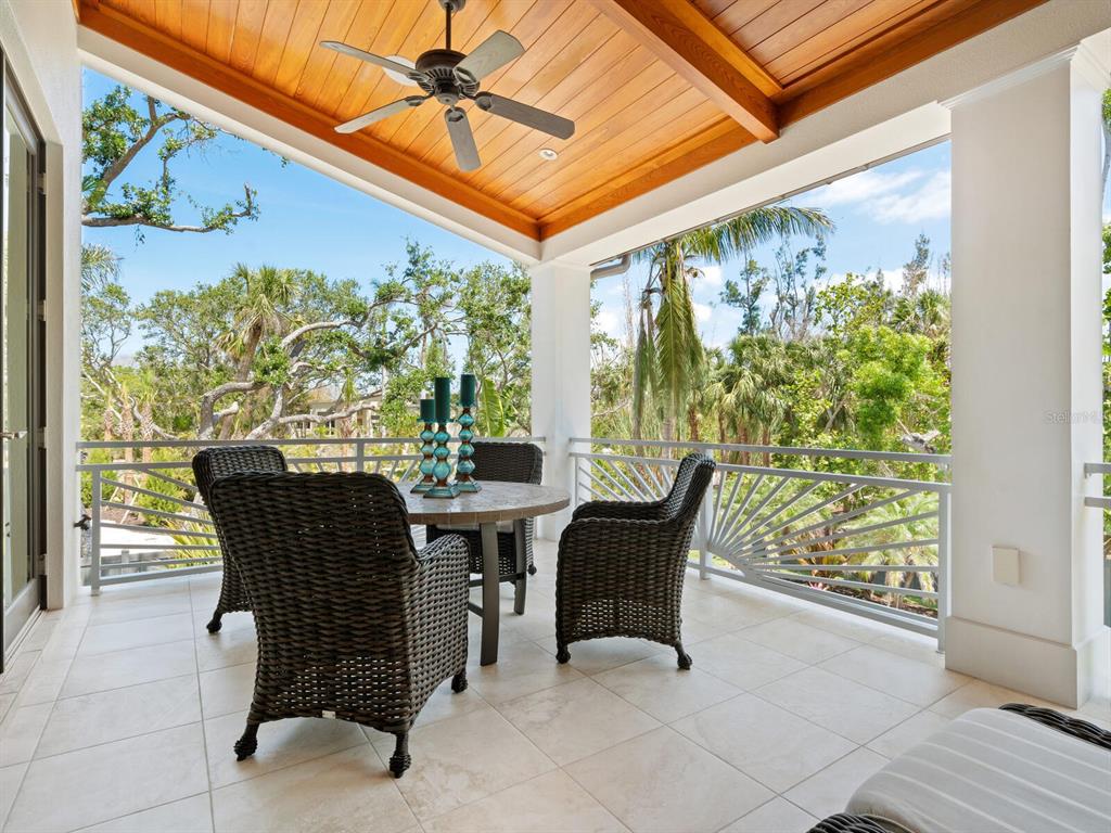 7333 Point Of Rocks Road Sarasota, FL 34242 - Photo 16 of 68